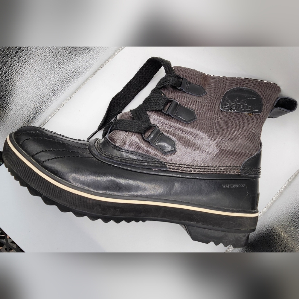 Sorel Black and Gray Waterproof Snow Boots with Aggressive Treading